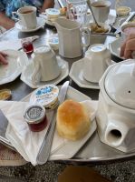 Cream Tea auf der Schlossterasse