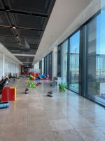 Kinderspiel-Steinboden am BER