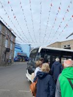 kleiner Shuttlebus, auch weiß