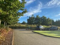 passende Werbeautos vor unserem Golfhotel