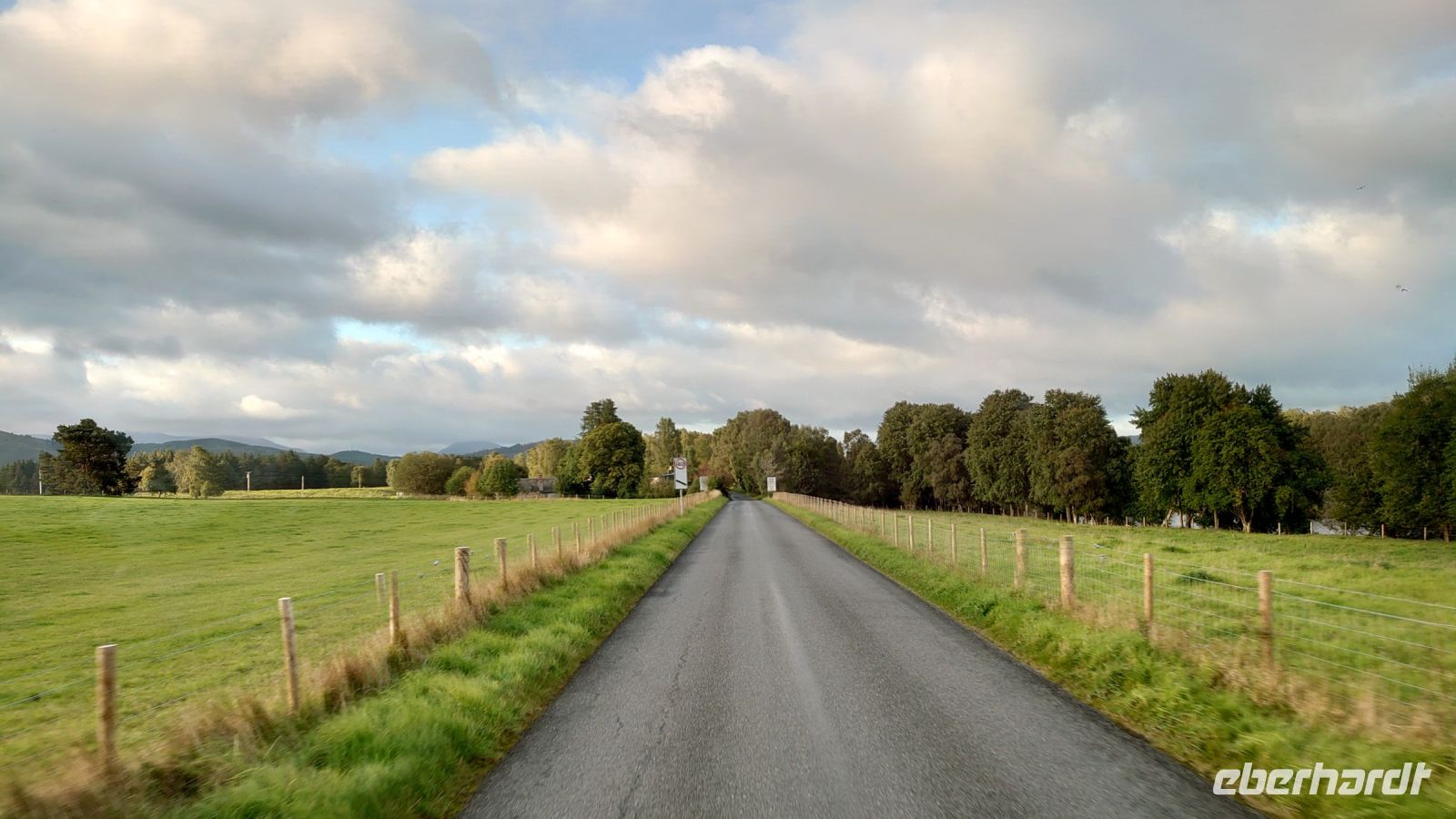 Unterwegs zur Whisky Destillerie.JPG