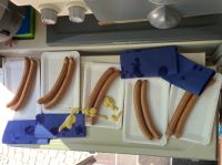 kleine Senfpanne, mit köstlichen Würstchen!