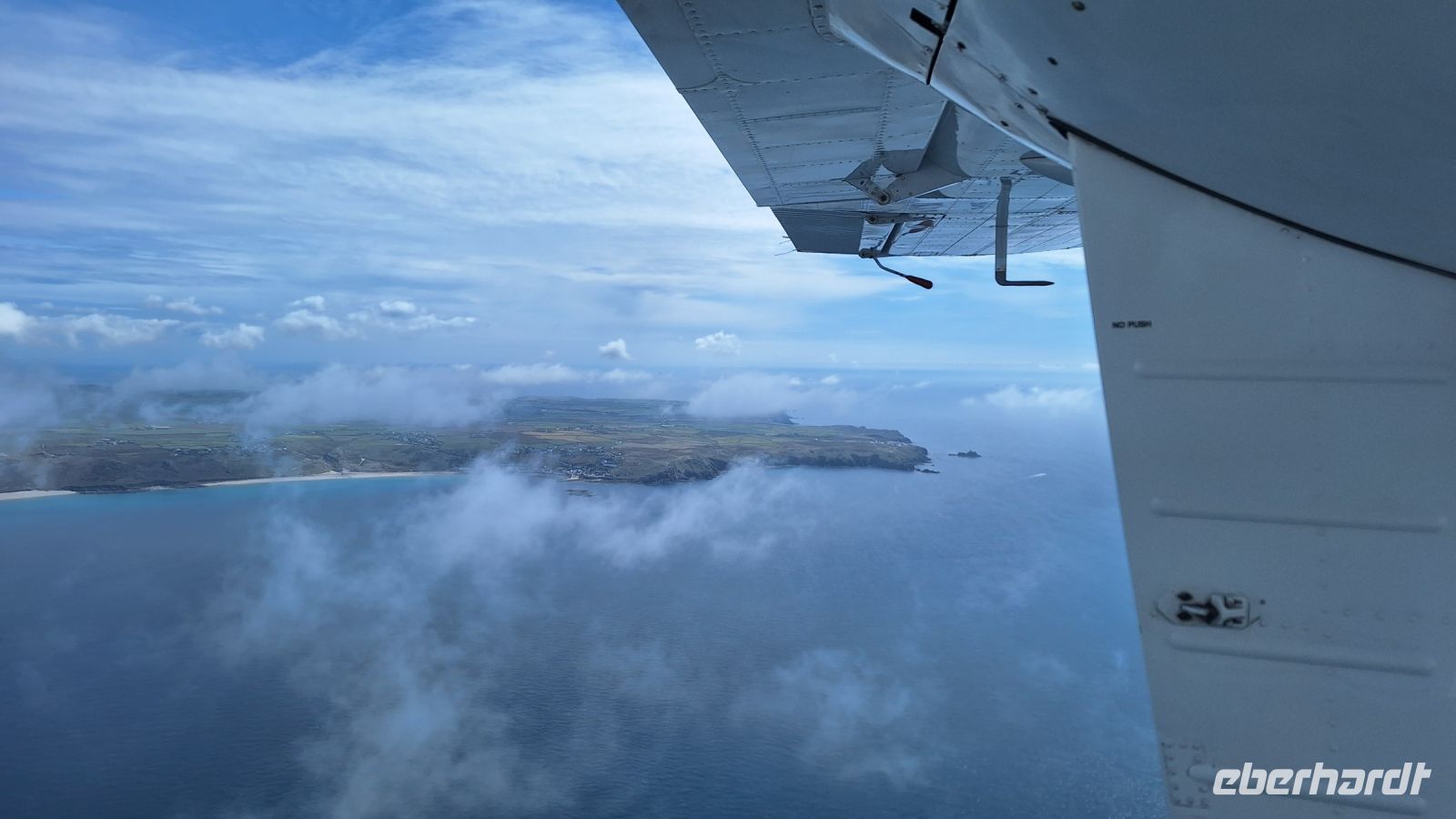 Flug auf die Isles of Scilly: Blick nach Land's End
