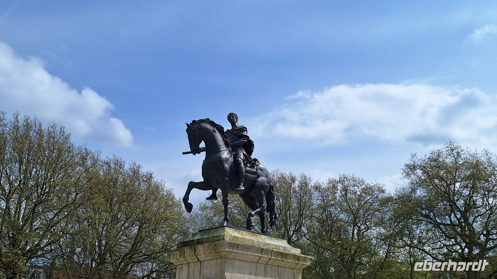 Bristol: Queen's Square