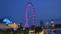Abends unterwegs auf der Waterloo Bridge 