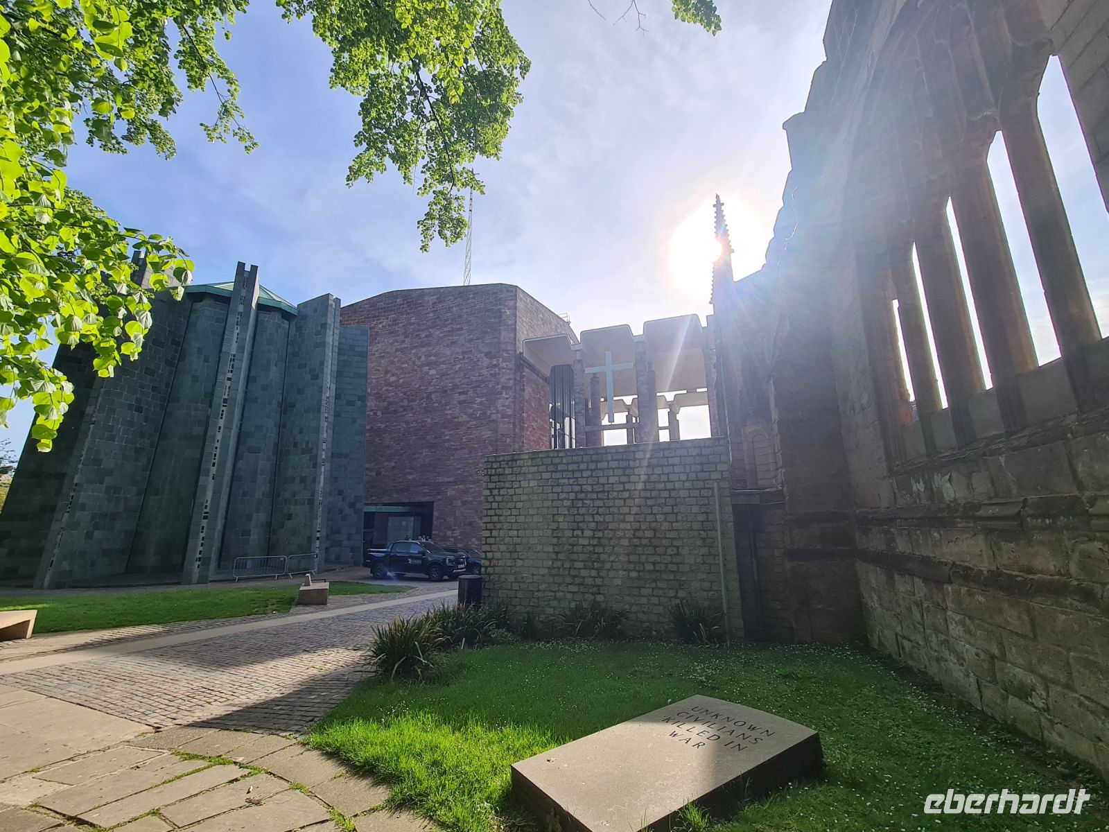 Tag 4 - Coventry -  Kathedralen alt und neu.jpg