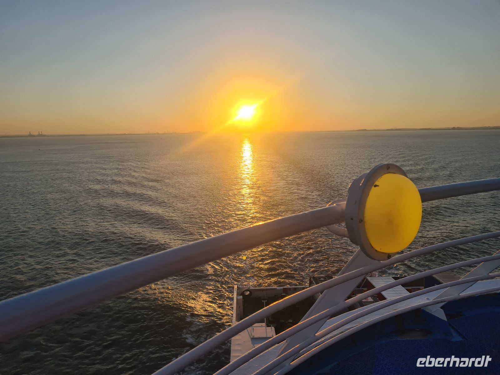 Tag 11 - Heimfahrt in den Sonnenuntergang (1).jpg