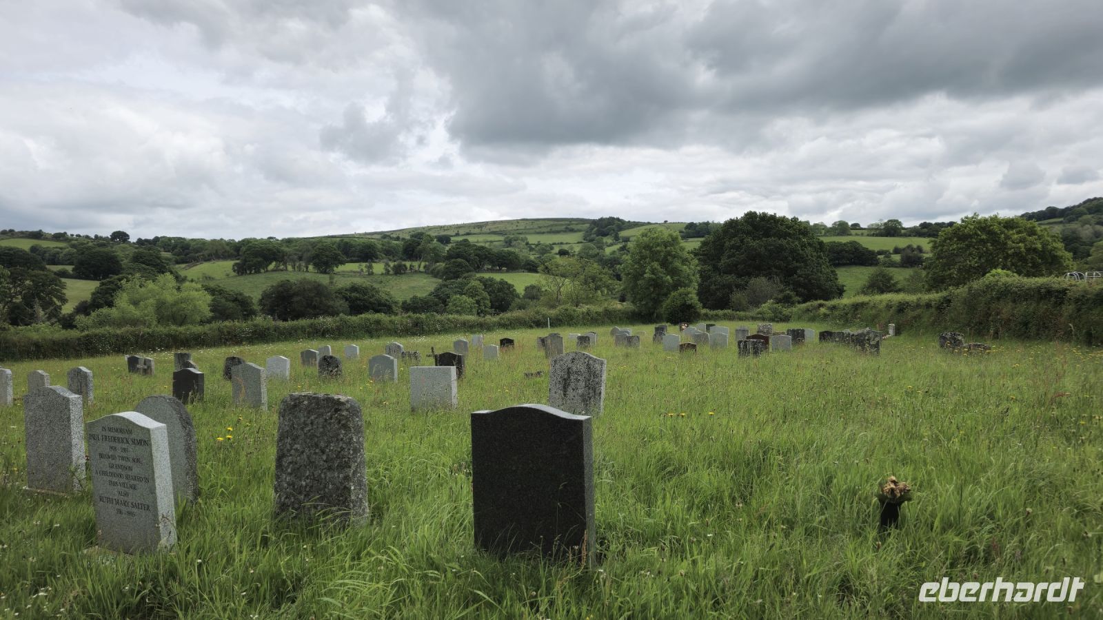 Hinter der Kirche in Mortonhampstead 