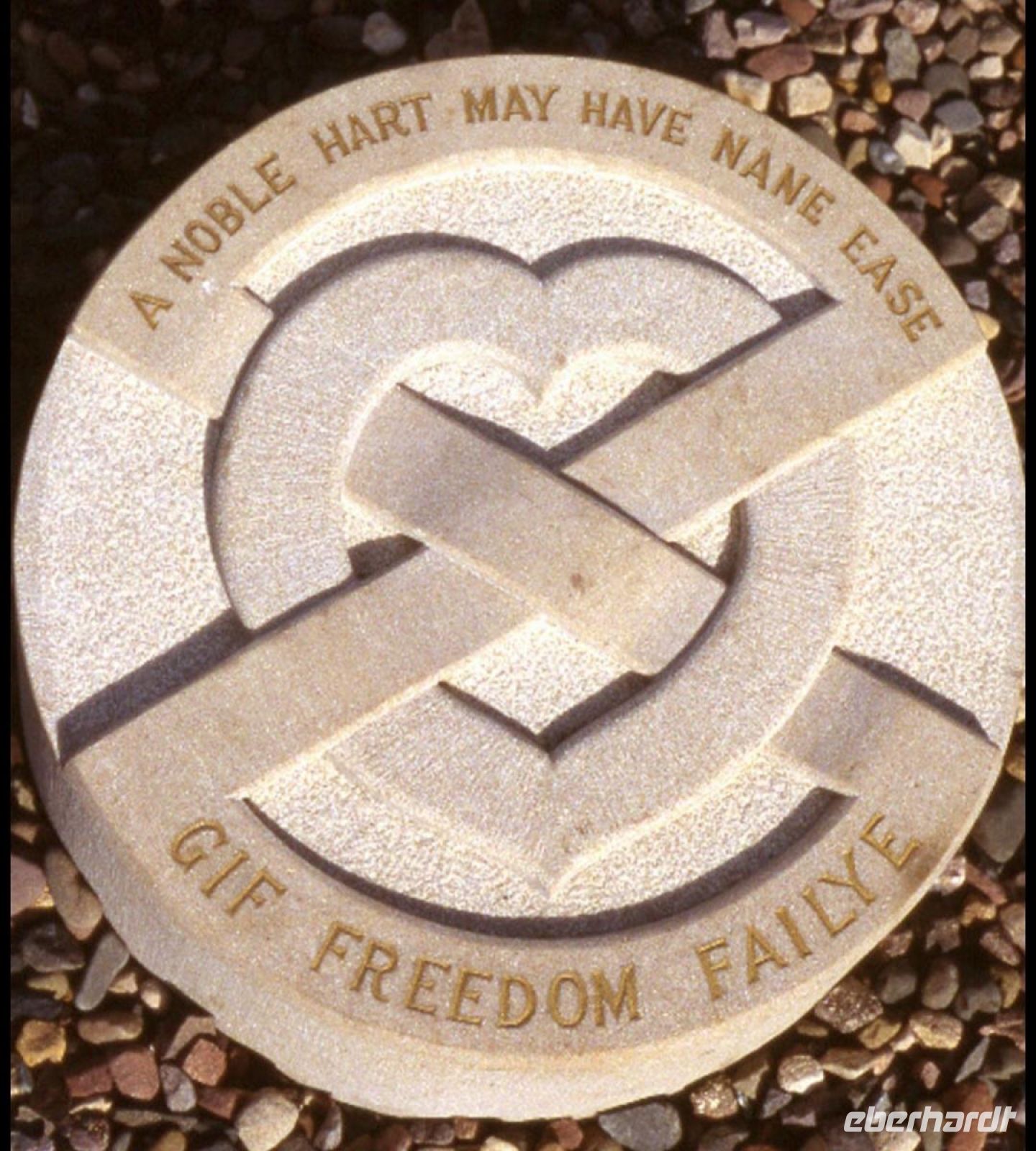 Melrose Abbey 012 Robert Heart