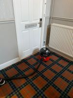 nonbinärer Staubsauger