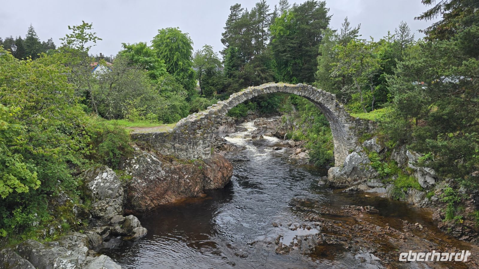 Old Packhorse Bridge in Carrbridge 