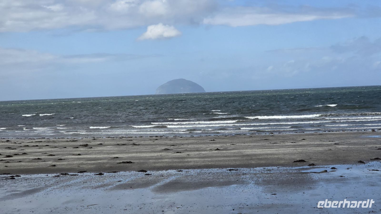 Mittagspause am Strand von Girvan- Ailsa Craig vor uns