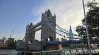 Die Tower Bridge am Abend 
