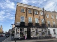London. Hansom Cab Pub