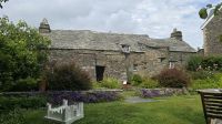 im Garten der Alten Post in Tintagel