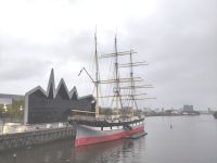 Die Glenlee vor dem Riverside Museum in Glasgow