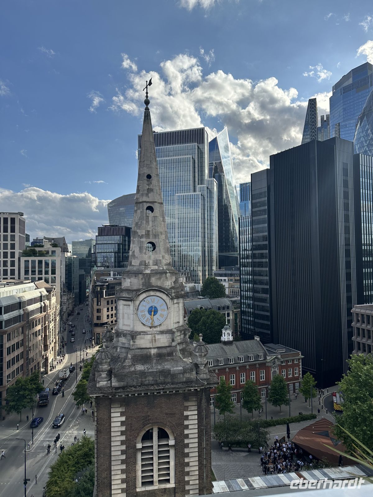 Blick von der Skybar des Saint Hotel