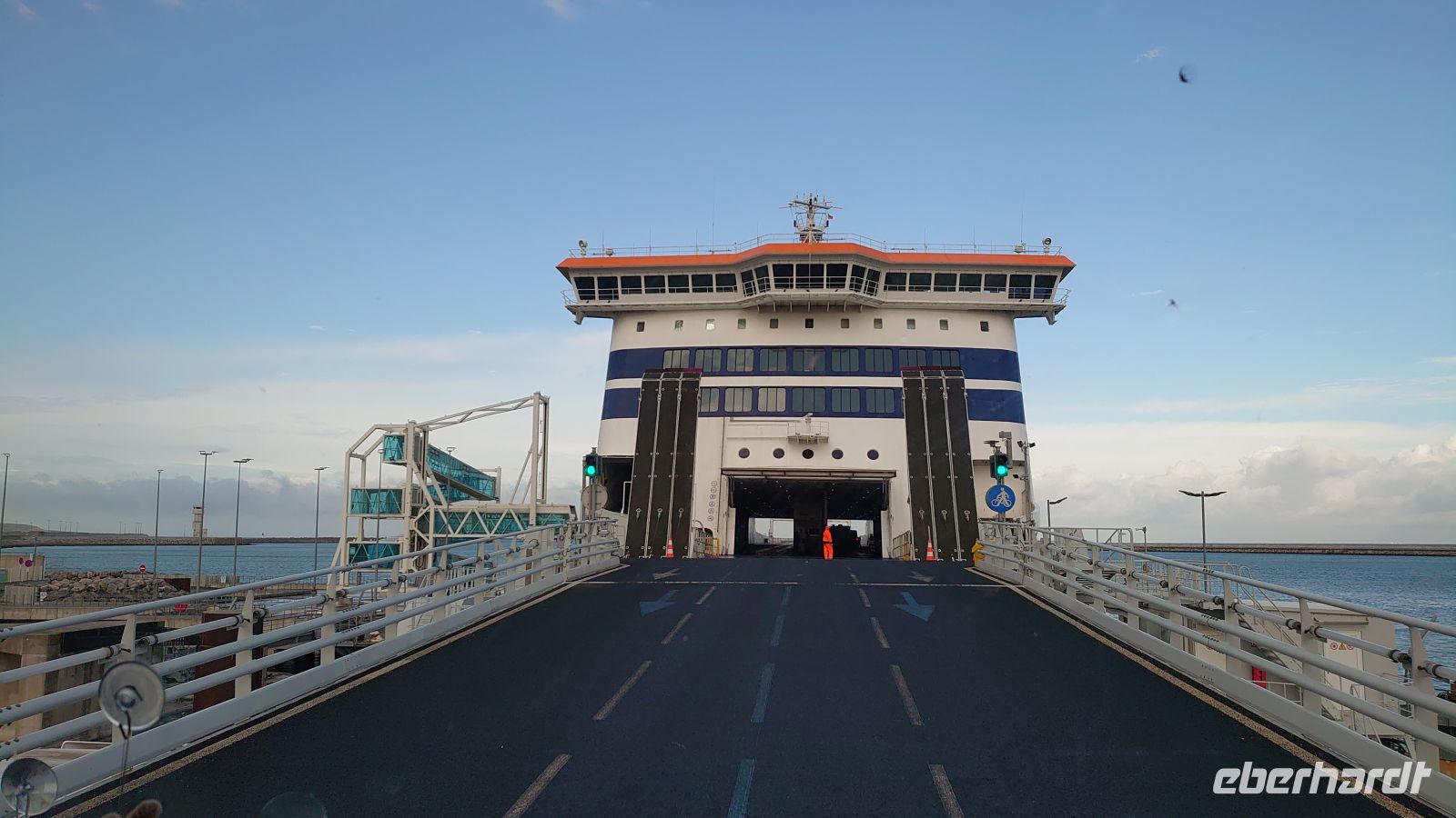 9 Hier geht es auf die Fähre