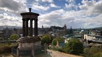 230 Blick vom Dugald Stewart Monument auf Edinburgh, Calton Hill