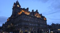 Balmoral Hotel am Abend &ndash; &copy; Marlies Thrum (Eberhardt TRAVEL)