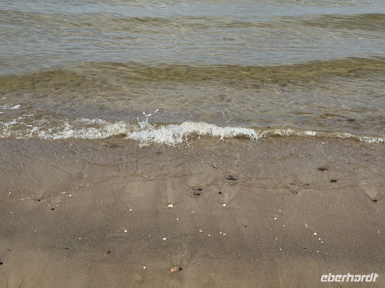 &copy;  (Eberhardt TRAVEL)