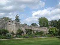 Oxford - Stadtmauer im Garten des New College