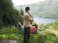 Pause mit Blick über den Loch Lomond