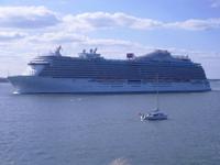Auslauf der Royal Princess am Abend in Southampton