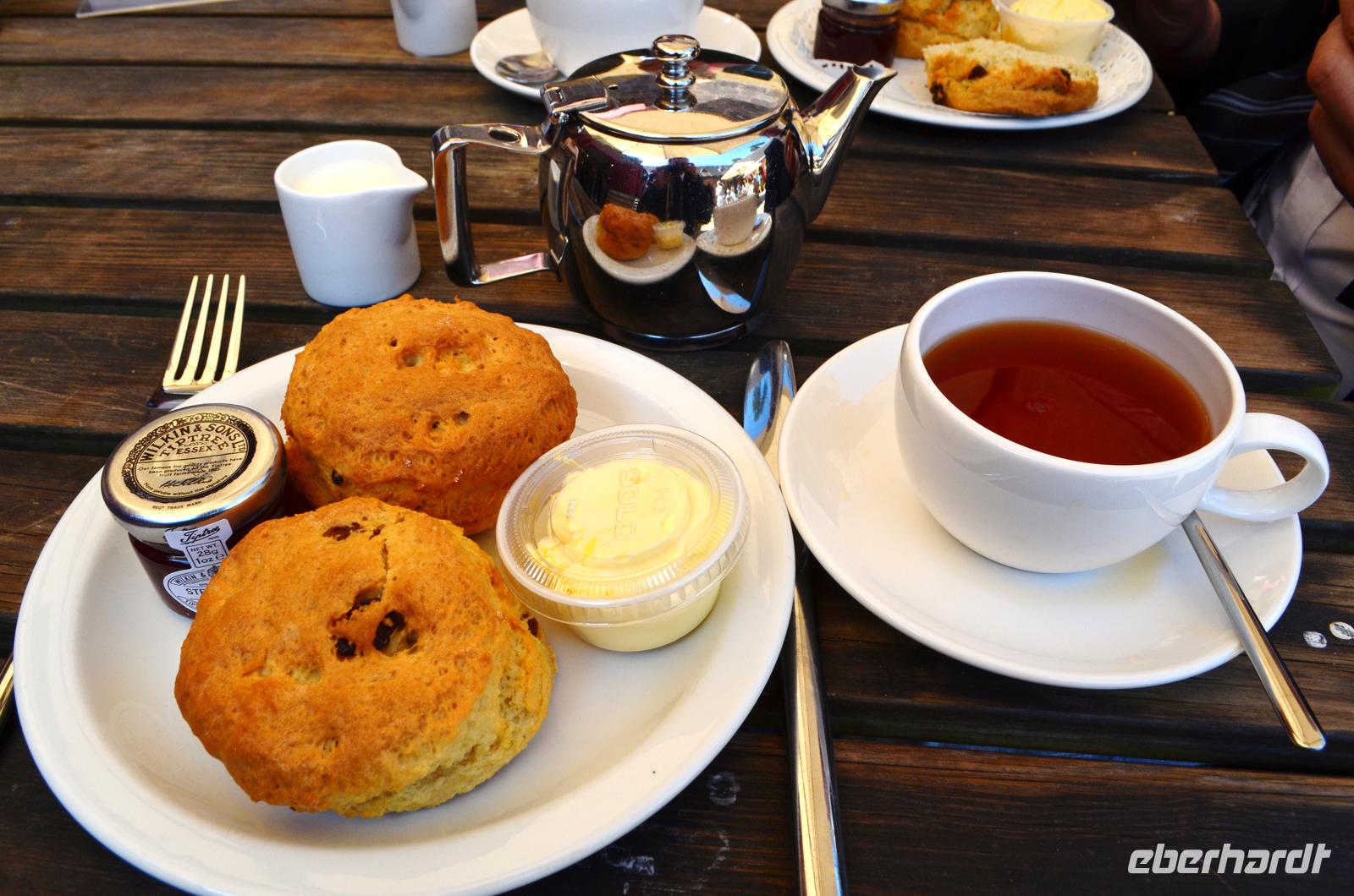 147 Knightshayes Court, English Cream Tea