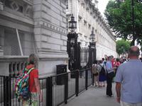 Eingang zur Downing Street in London