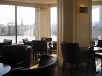 Bar im Tower Hotel - Ein Ort zum Ausruhen und Genießen