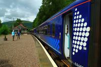 Mit dem Zug vorbei am Ben Nevis