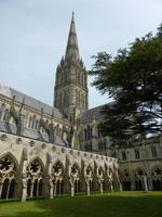 Salisbury - Kathedrale Kreuzgang und Kirchturm