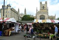 Der Marktplatz von Cambridge 