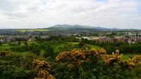 495 Edinburgh, Blick von Arthurs Seat auf die Stadt und die Pentland Hills