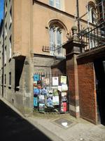 Plakate auf engstem Raum in Cambridge