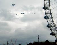 Flugstaffel zu Ehren der Queen