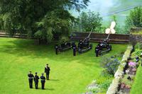 336 Stirling Castle, 21 x Salut für die Queen