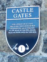 Überall Hinweise aug Edinburgh Castle