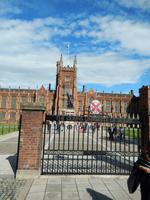 Eingang zur Queens University Belfast
