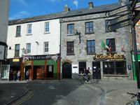 Gassenkreuzung in Galway