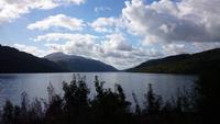 Dunkle Wolken über Loch Lomond