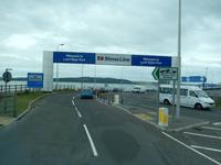 Einfahrt in den Fährhafen