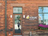 Das Titanic-House (Konstruktionsbüro, Rückseite)