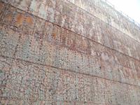 Das Dock-Tor - aus gleihem Stahl, nach gleicher Art, von gleichen Arbeitern geschaffen, wie die Titanic