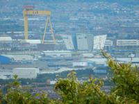 Blick vom Belfast Castle hinüber zu Titanic Belfast