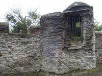 Wer hier wohl sitzen msuste? In Derry auf der Stadtmauer.