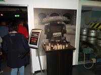 Gläser abgeben im Storehouse der Guinness-Brauerei in Dublin