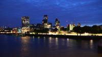 059 London, Themseufer mit Tower und Bankenviertel