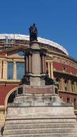 Albert von Sachsen Coburg Gotha vor der Royal Albert Hall